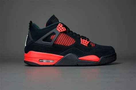 nike air jordan rood met zwart|jordan 4 sneakers heren.